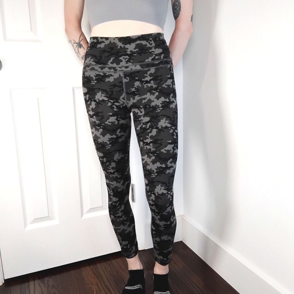 CRZ Yoga Women's Naked Feeling Leggings 25" Size Small Camo